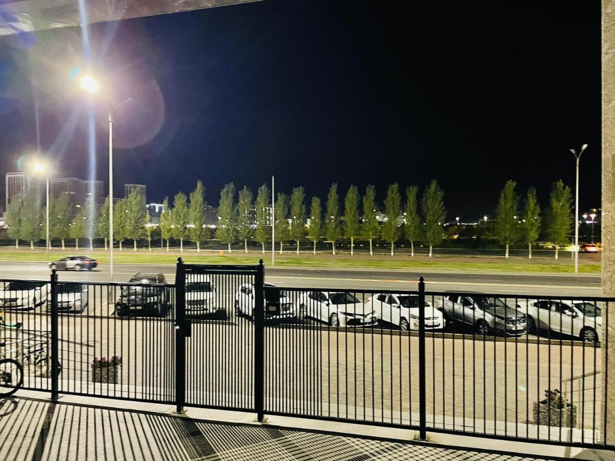 Park Avenue Напротив Ботанического Сада Astana Ngoại thất bức ảnh