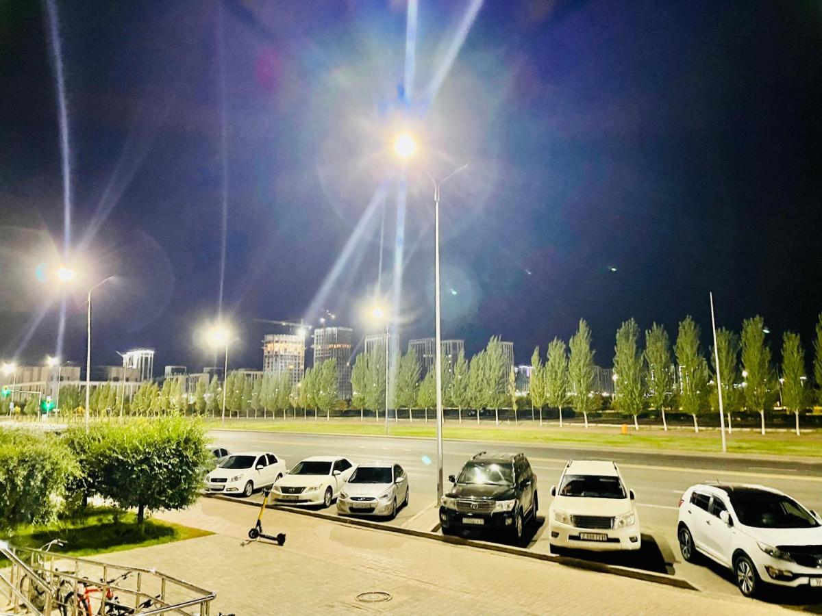 Park Avenue Напротив Ботанического Сада Astana Ngoại thất bức ảnh